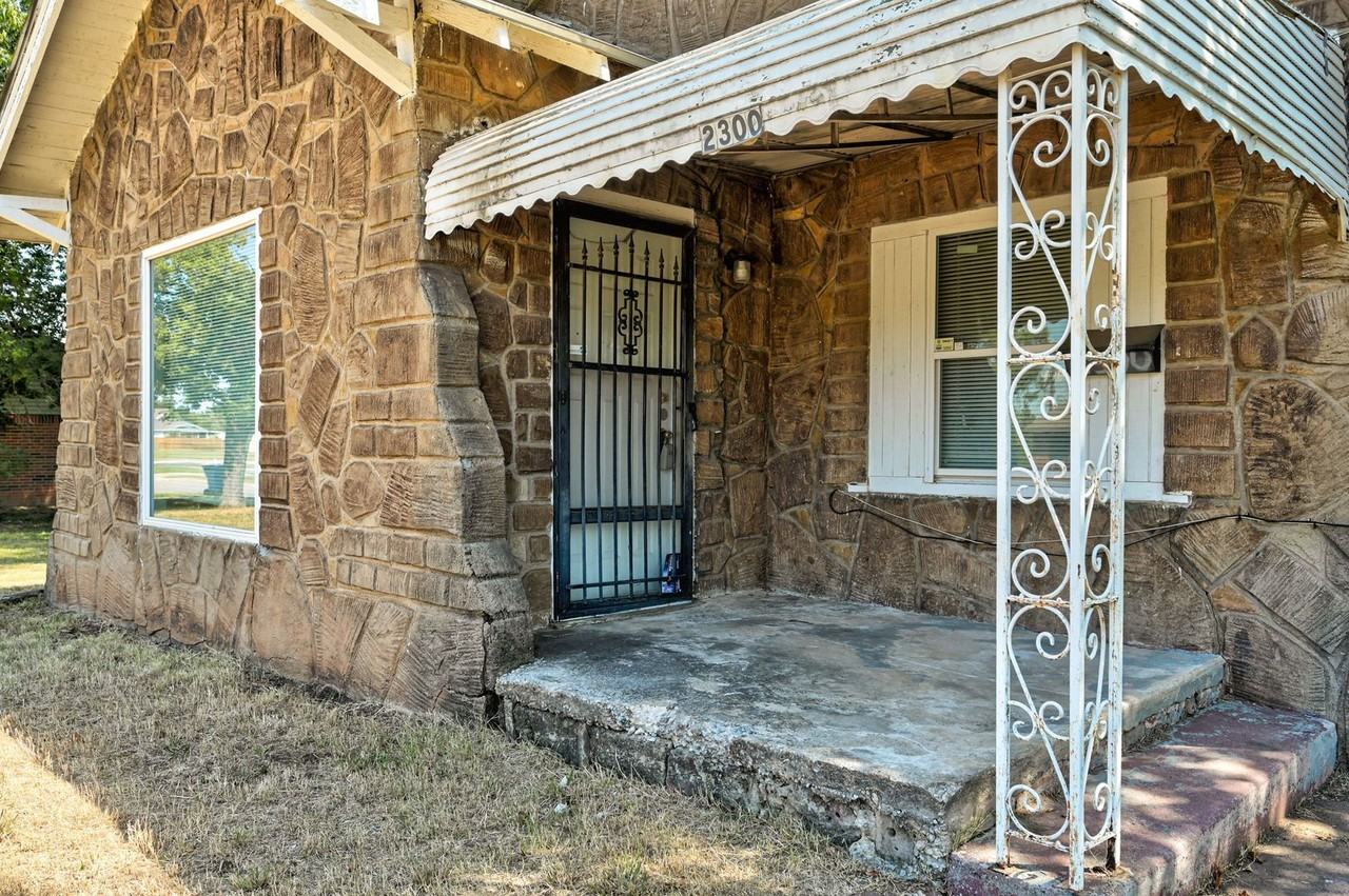 2300 North Prospect Avenue - Photo 5 of 24