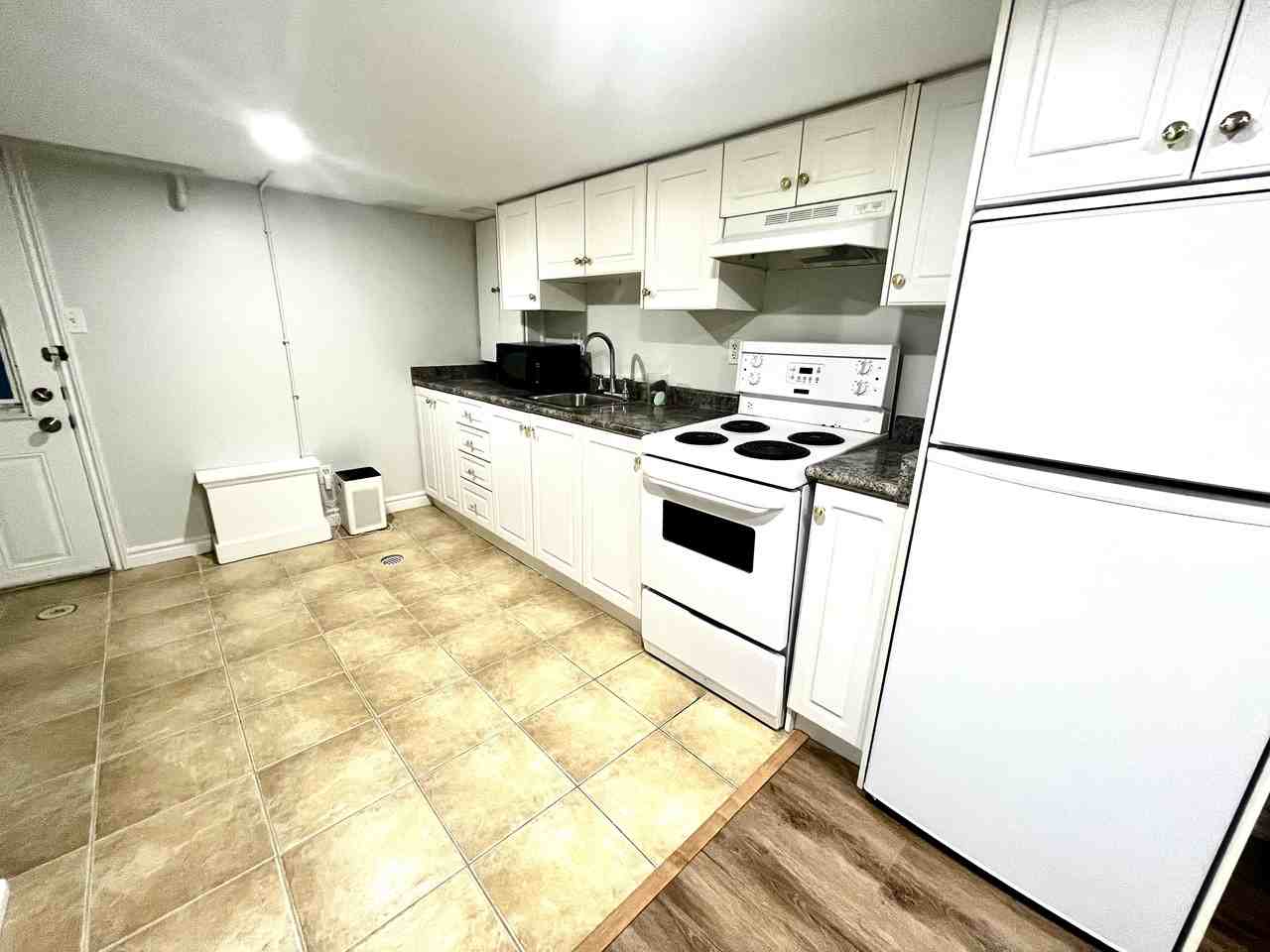 20 Greensides Avenue - Photo 3 of 10