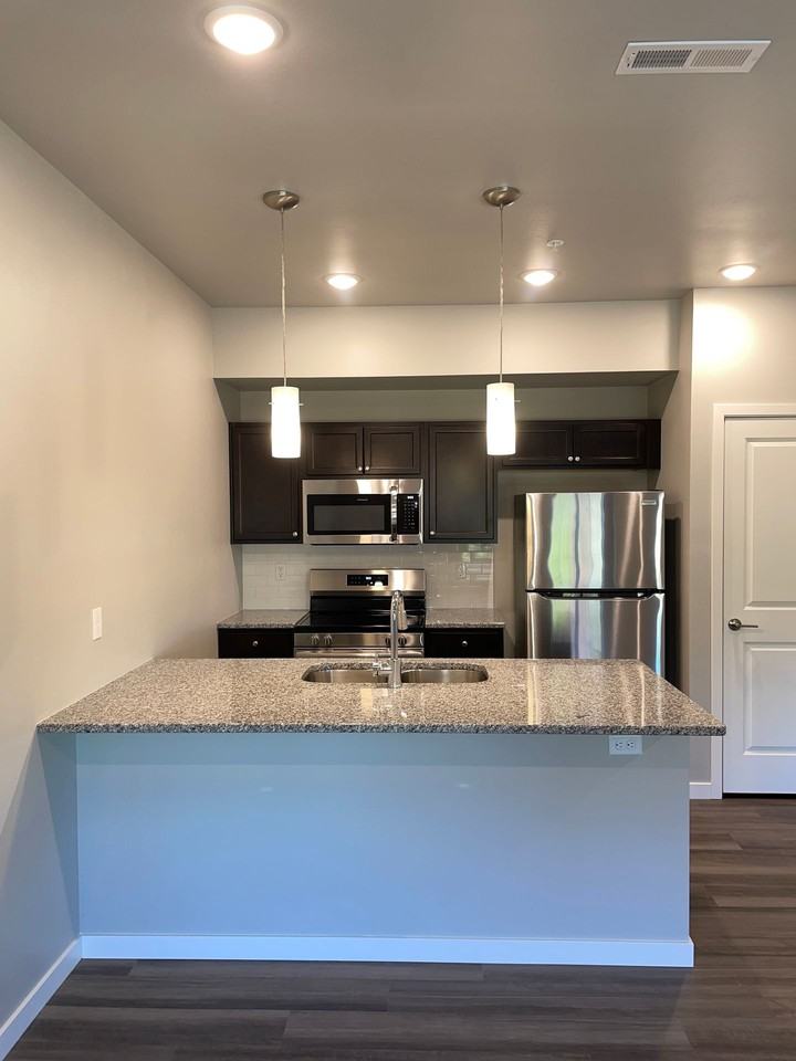 Buffalo Ridge Townhomes | Cedar Rapids 2 Bedroom Townhomes - Photo 5 of 25