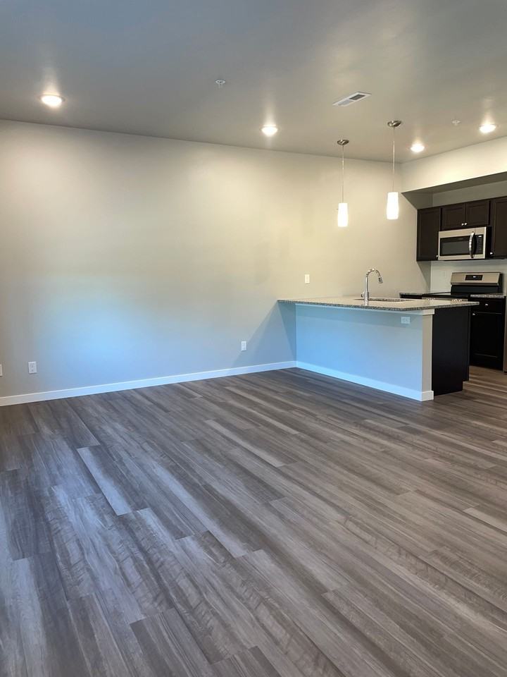 Buffalo Ridge Townhomes | Cedar Rapids 2 Bedroom Townhomes - Photo 7 of 25