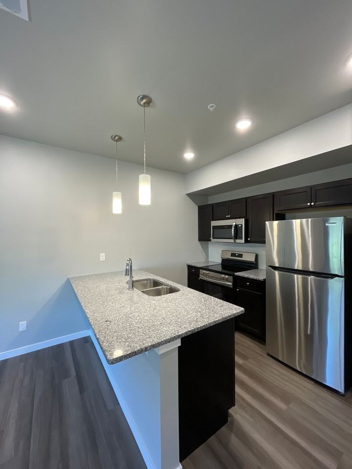 Buffalo Ridge Townhomes - Photo 3 of 9