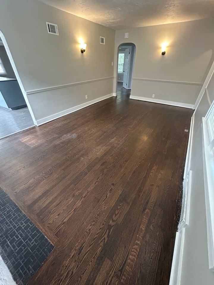 2314 S Maywood Ave - Photo 3 of 14