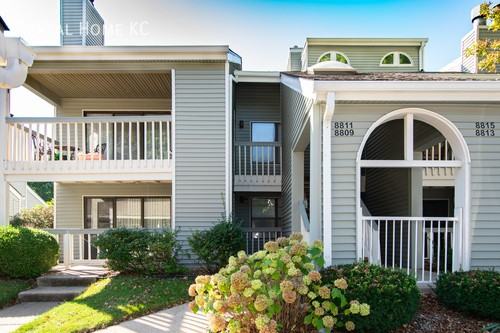 8809 W 106th St - Photo 2 of 25