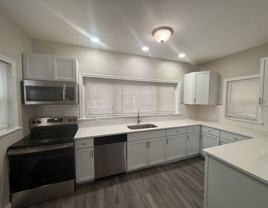 177 - 501 Montgomery- - Photo 1 of 1