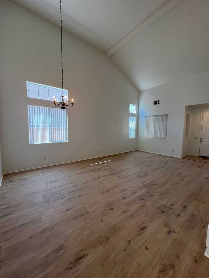 4114 W Avenue J1 - Photo 3 of 30