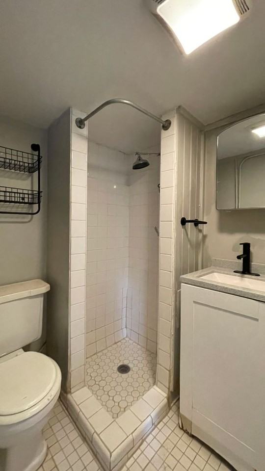 1307 Columbia St - Photo 6 of 10