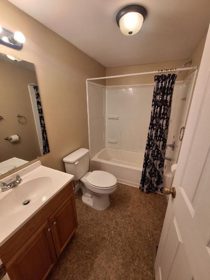 1414 Daresa Ln - Photo 7 of 9