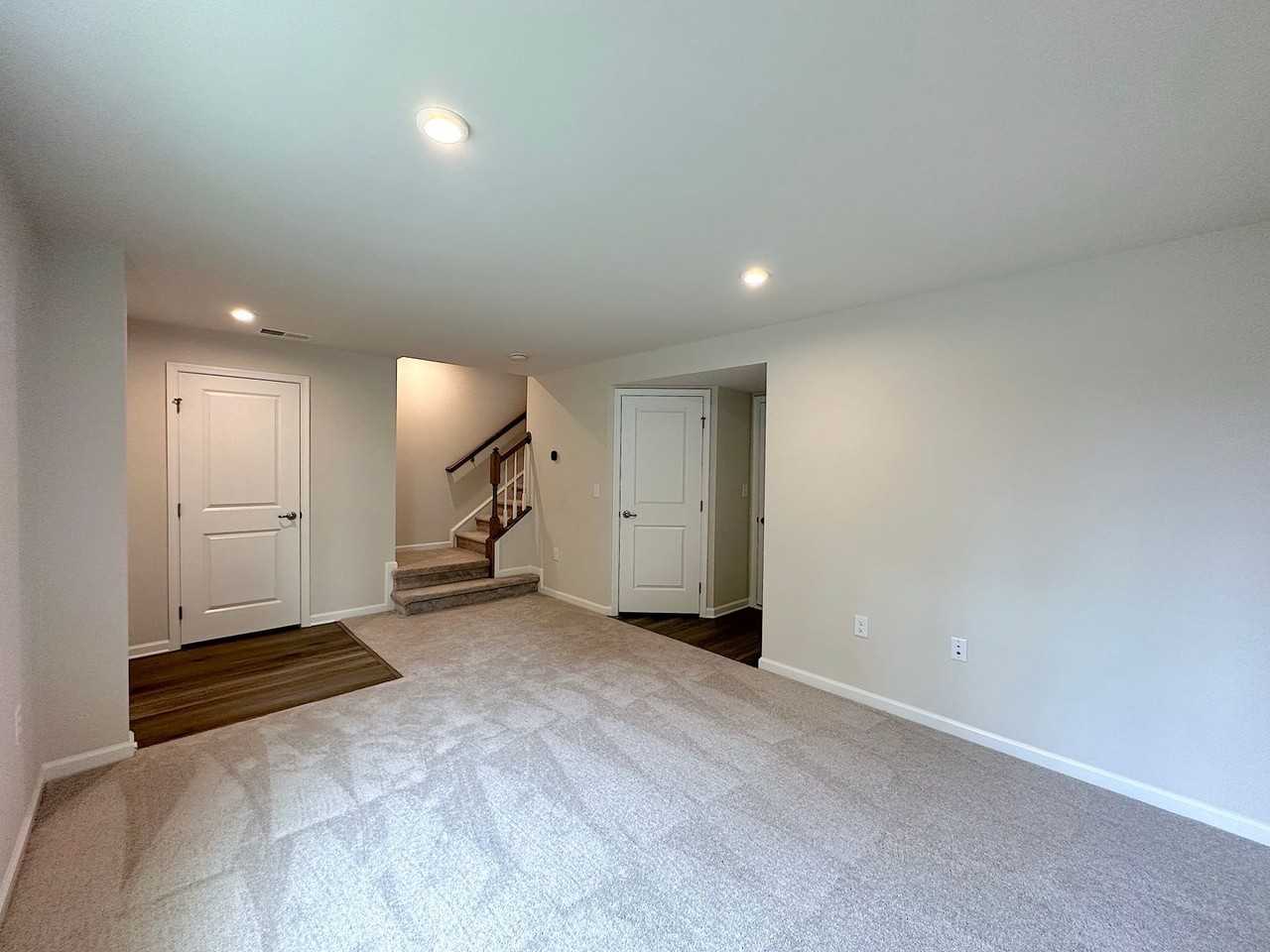 1018 Kentlands Dr - Photo 3 of 23