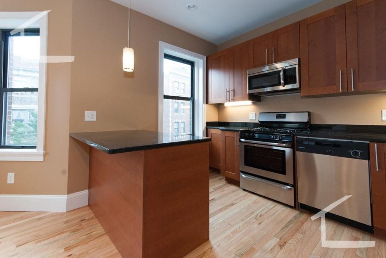 6 Lothian Rd - Photo 2 of 10