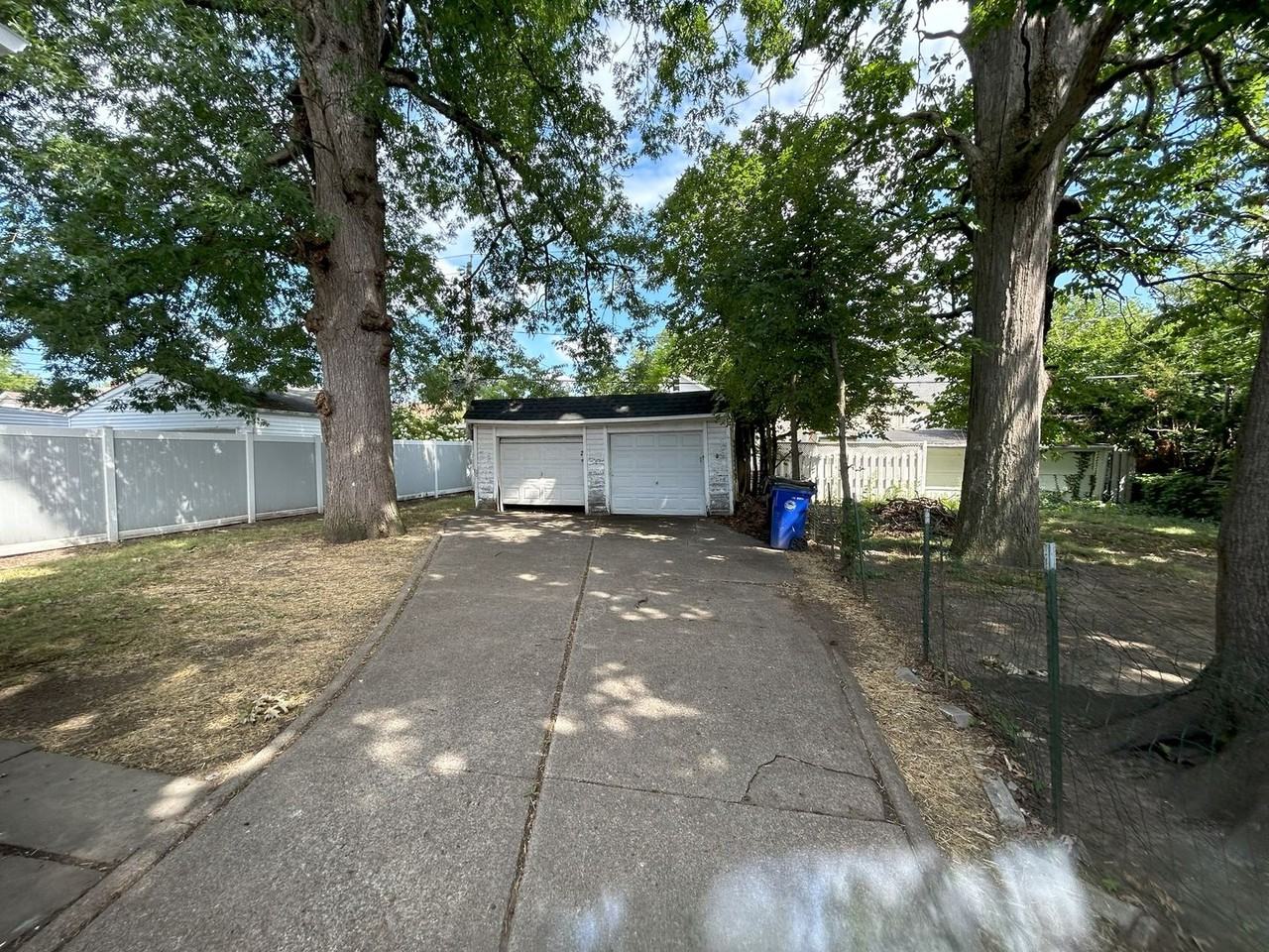 10620 Linnet Ave - Photo 4 of 50