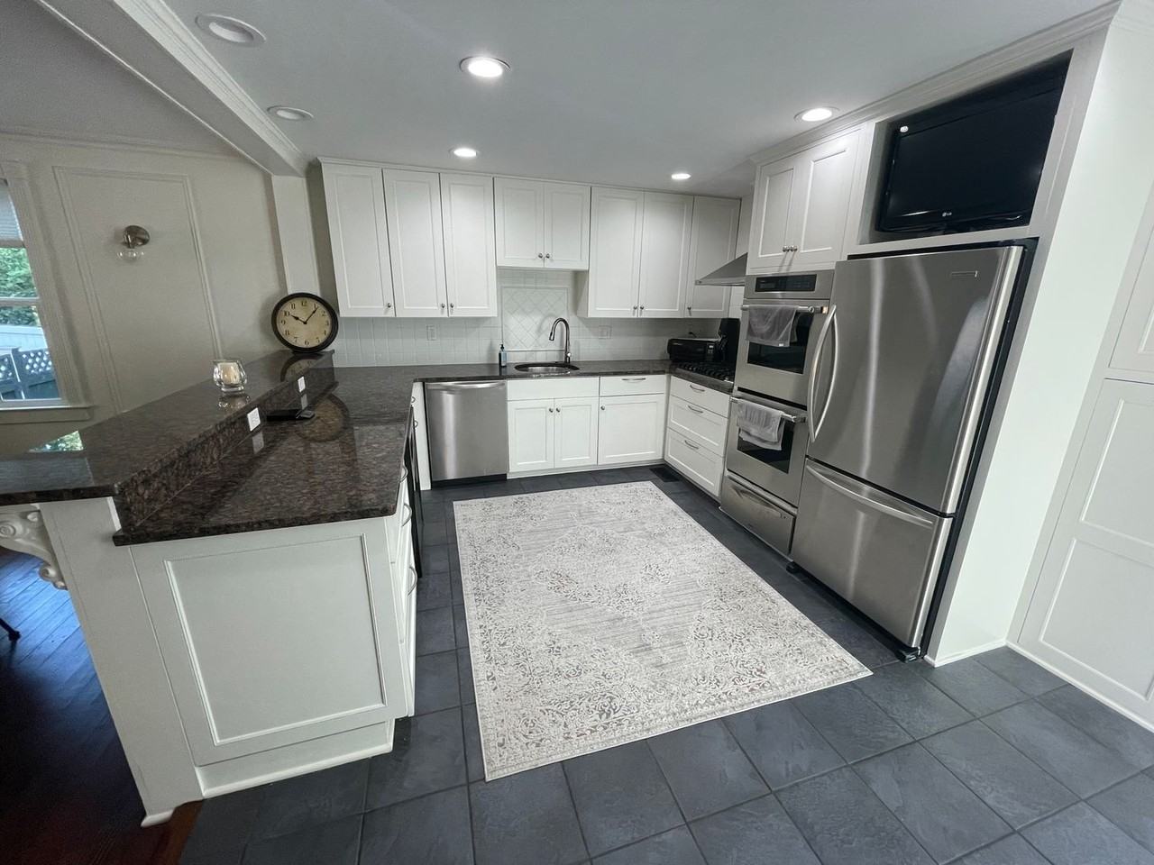 296 Greens Farms Rd - Photo 2 of 11