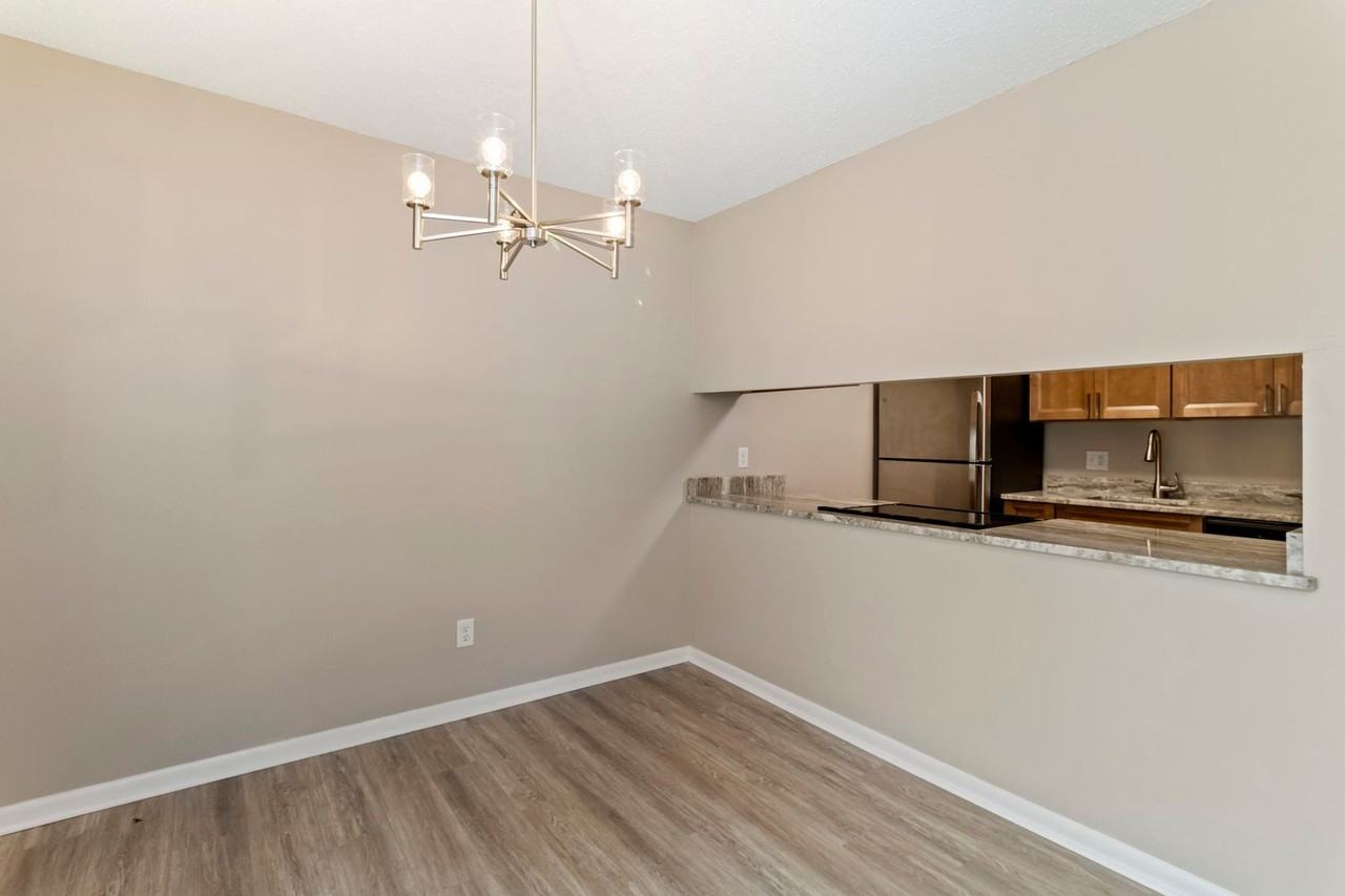 1180 Indian Rd - Photo 2 of 19