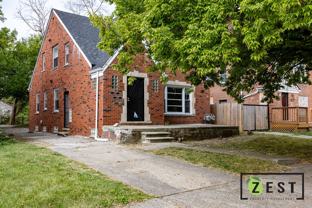 5235 Chatsworth - Photo 1 of 1