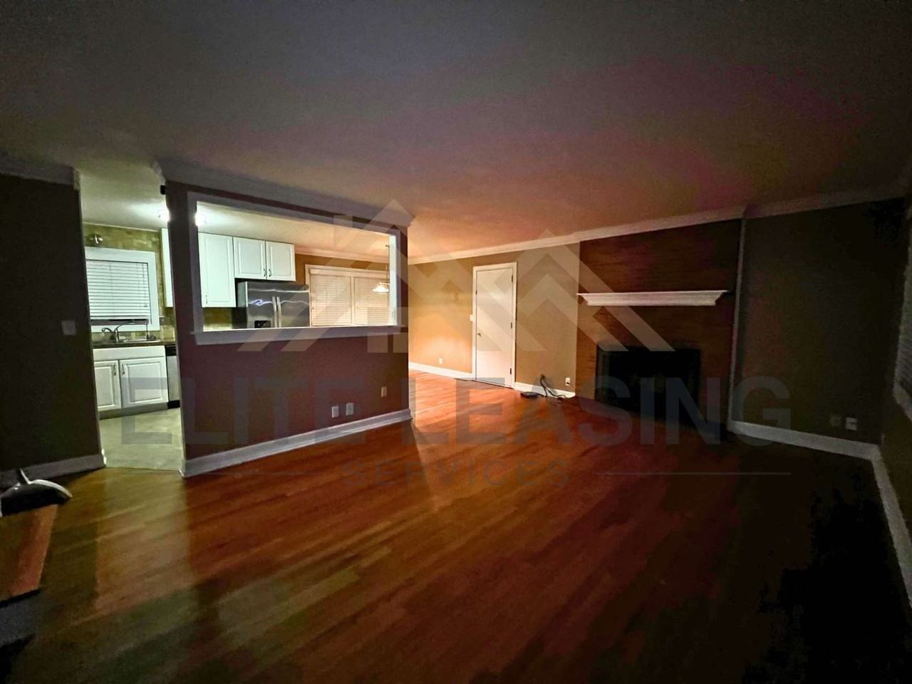 4425 Sw 27th Ter - Photo 2 of 13
