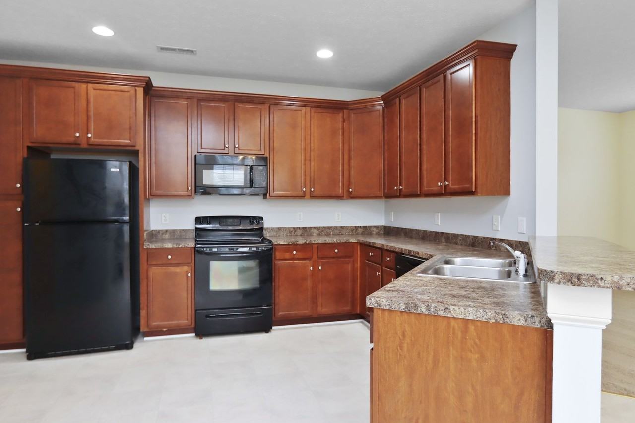 2 Musket Ln - Photo 7 of 26