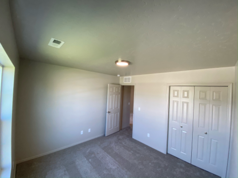 11591 Stockbridge Way - Photo 4 of 12