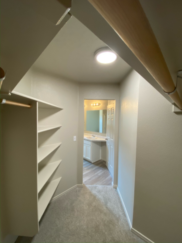 11591 Stockbridge Way - Photo 6 of 12