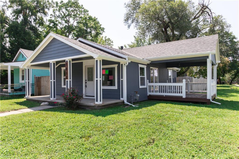 1017 Miami Ave - Photo 2 of 20