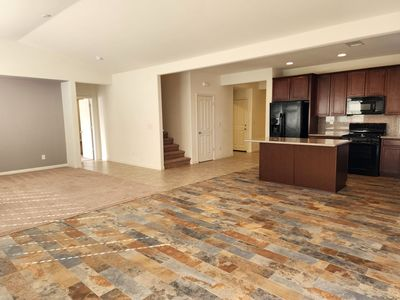 11090 Marymount Dr - Photo 7 of 19