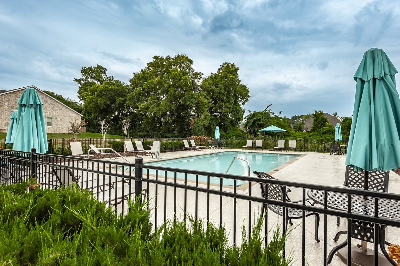 1048 Westgate Dr #NA - Photo 3 of 33