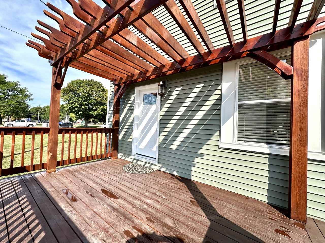 4611 8th Ave - Photo 2 of 17