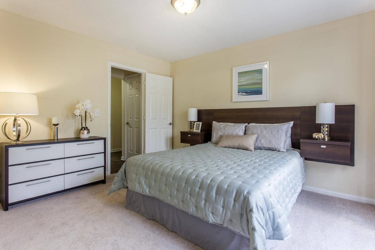 Abbington Place Apartments - Photo 6 of 14