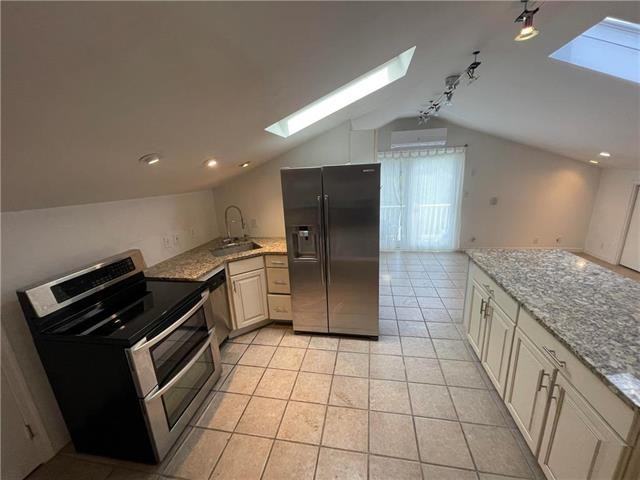 3750 Lehigh Dr - Photo 2 of 10