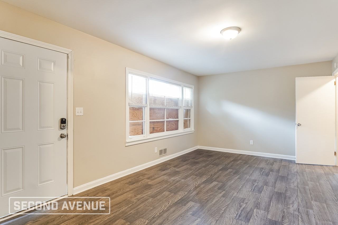 9725 Red Lane Dr - Photo 4 of 25