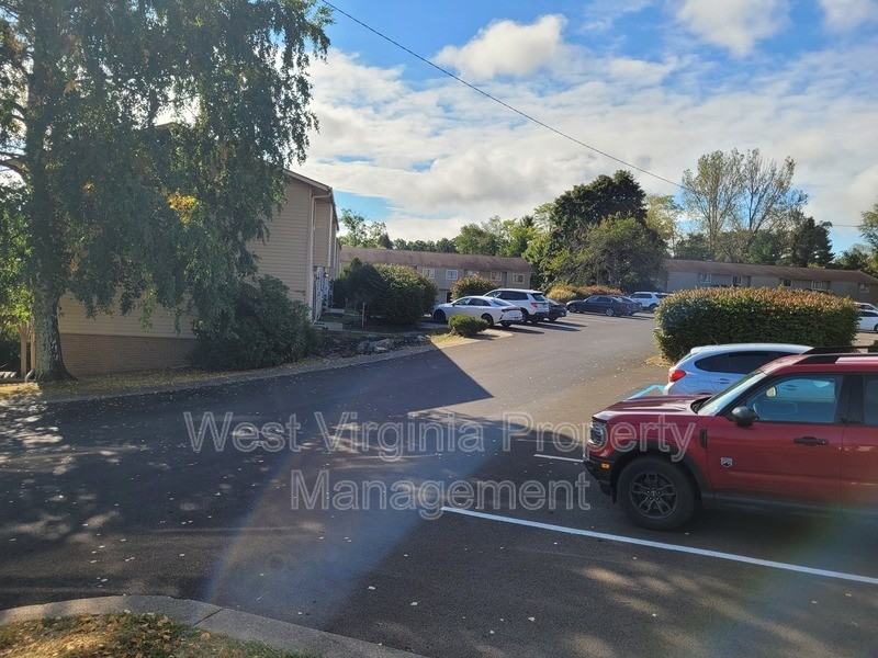 28 Cherrywood Ter - Photo 3 of 17