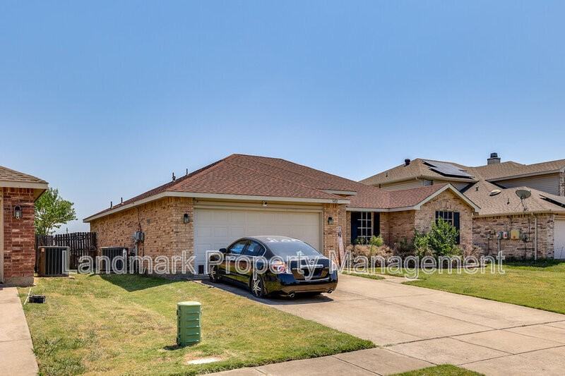 3452 Quannah Dr - Photo 3 of 29