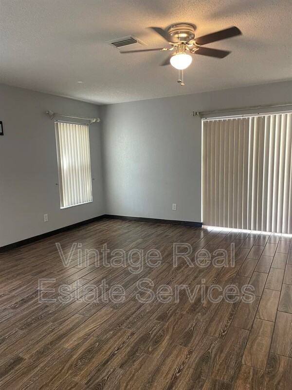 3104 Elderwood Pl - Photo 3 of 16