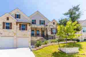 featured image of 7601 Paruline Dr