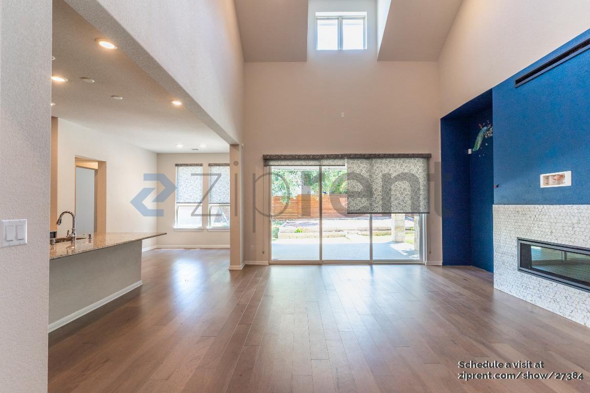 7601 Paruline Dr - Photo 2 of 28