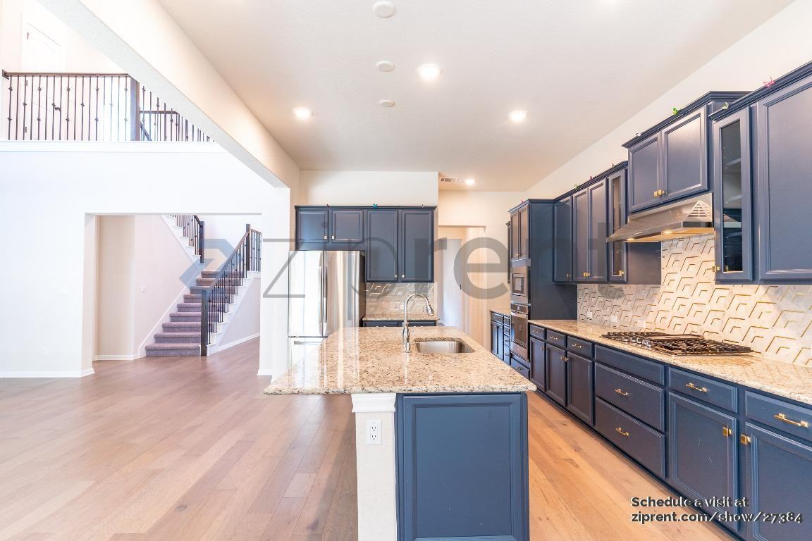 7601 Paruline Dr - Photo 7 of 28
