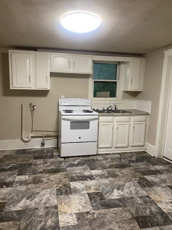 322 Fairfax Ave Nw - Photo 2 of 9