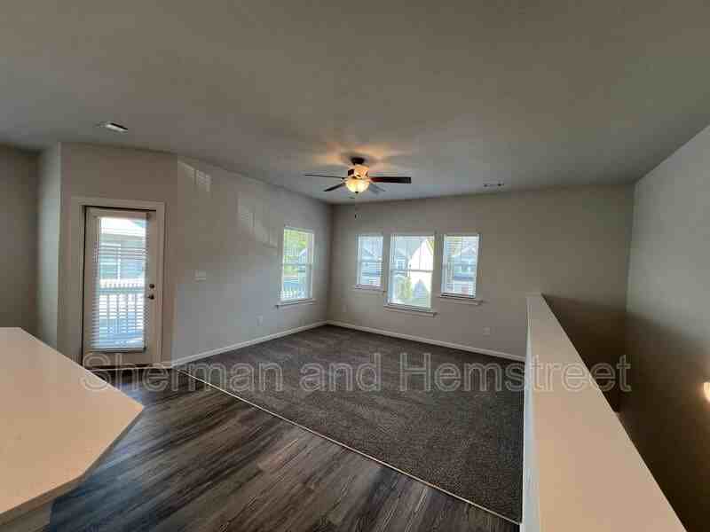 2016 Lotus Dr - Photo 3 of 10