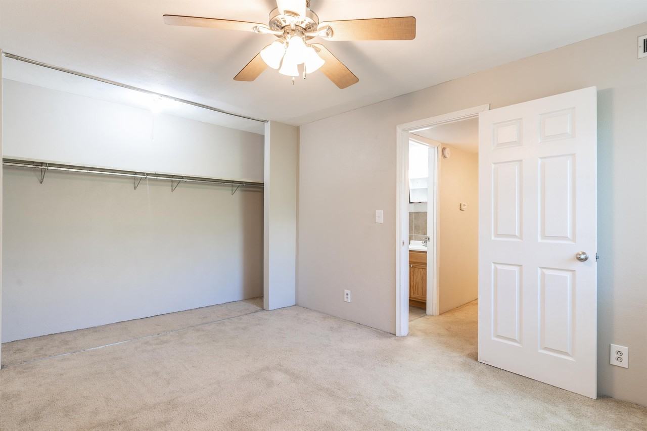 2901 West Cannes Drive - Photo 5 of 9