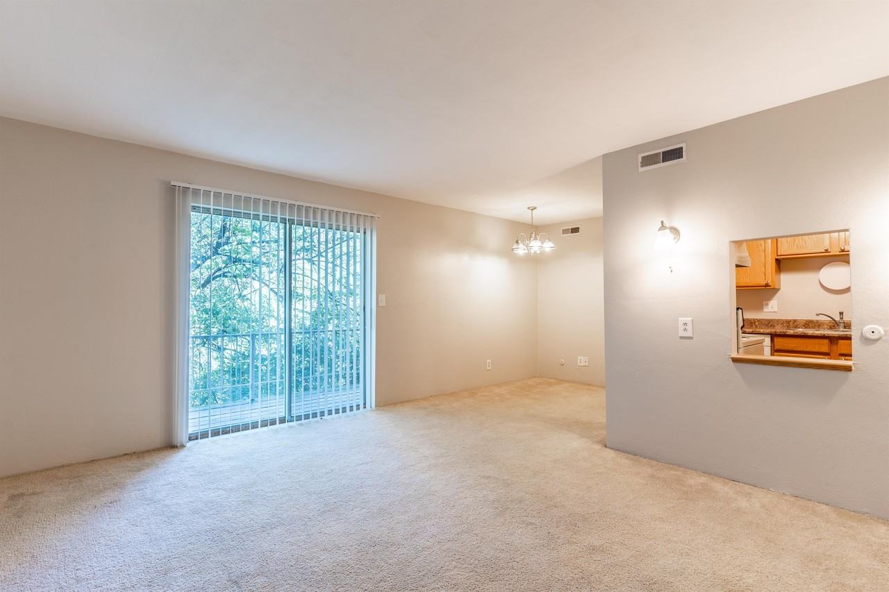 2901 West Cannes Drive - Photo 6 of 9