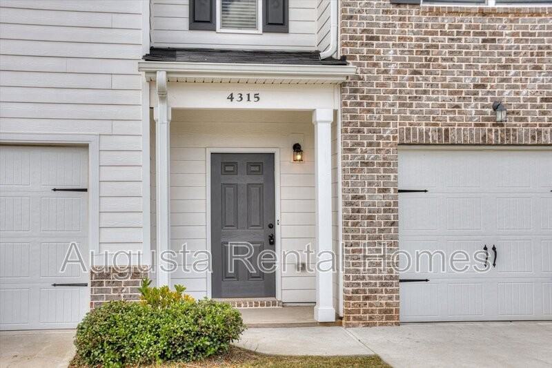 4315 Newland St - Photo 4 of 35