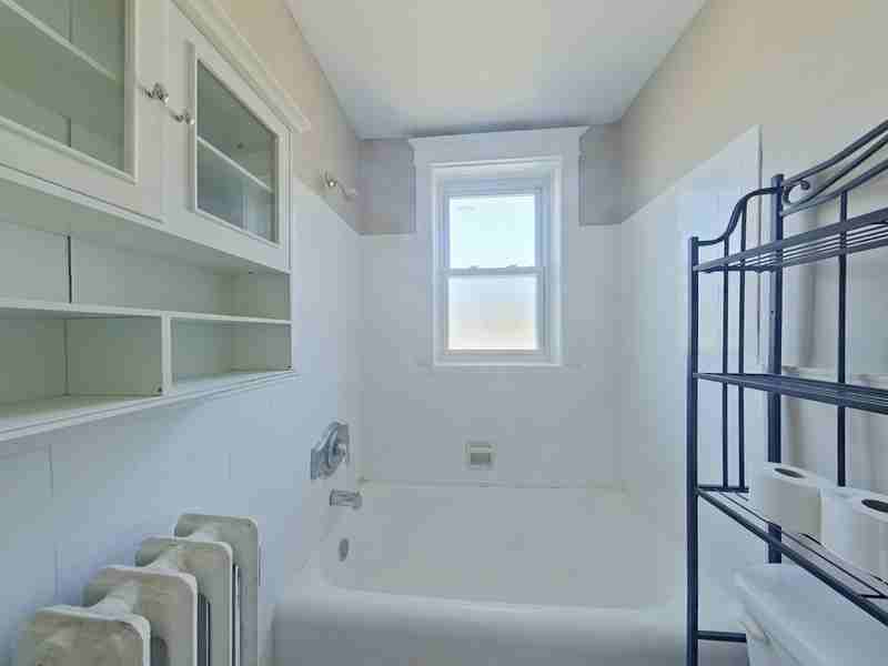 6326 Oakland Ave - Photo 2 of 9