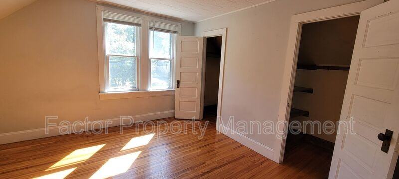 1108 N 6th St - Photo 6 of 10