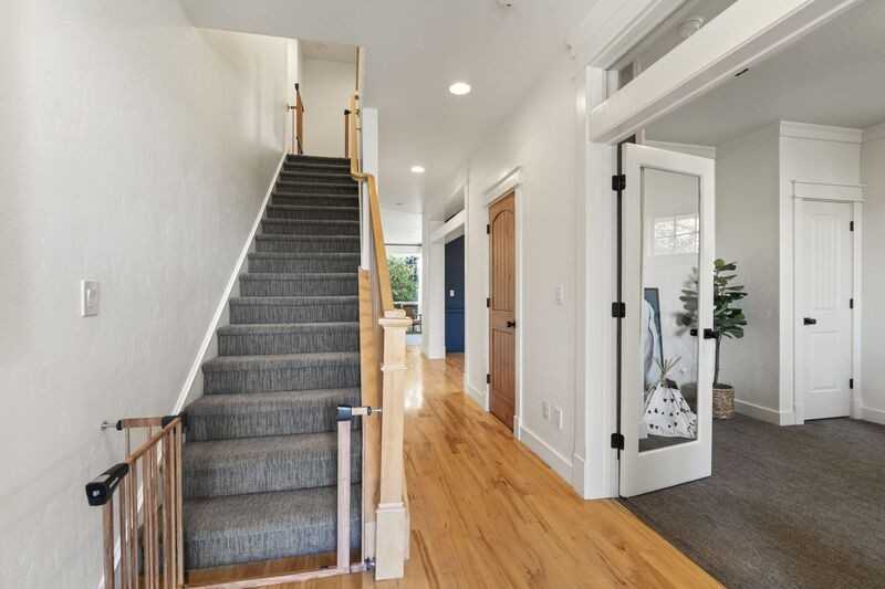 12664 N 13th Ave - Photo 6 of 49