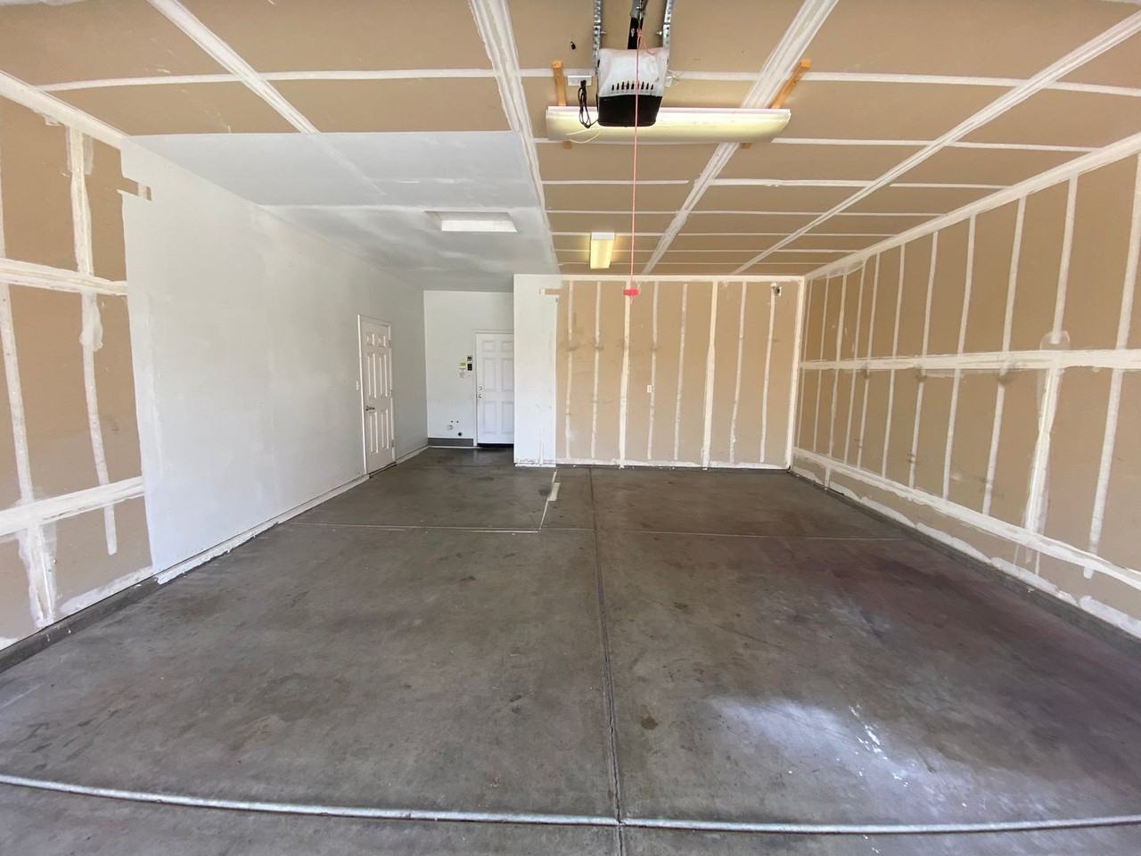 2346 N Crowe St - Photo 2 of 37