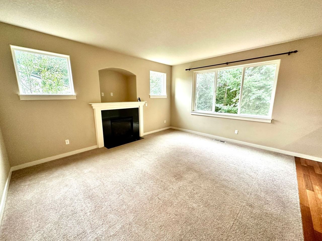 9500 Sw Diamond View Way - Photo 2 of 50