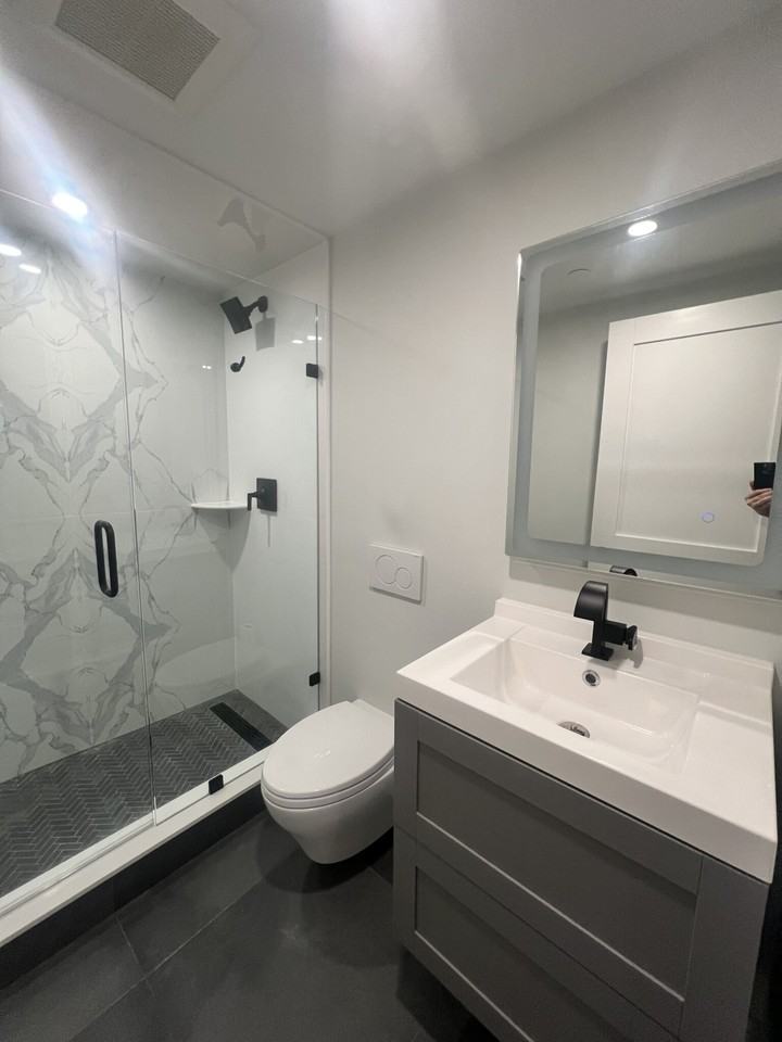 Hunnewell Ave #B - Photo 3 of 7