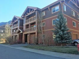 featured image of 560 River View Dr #705