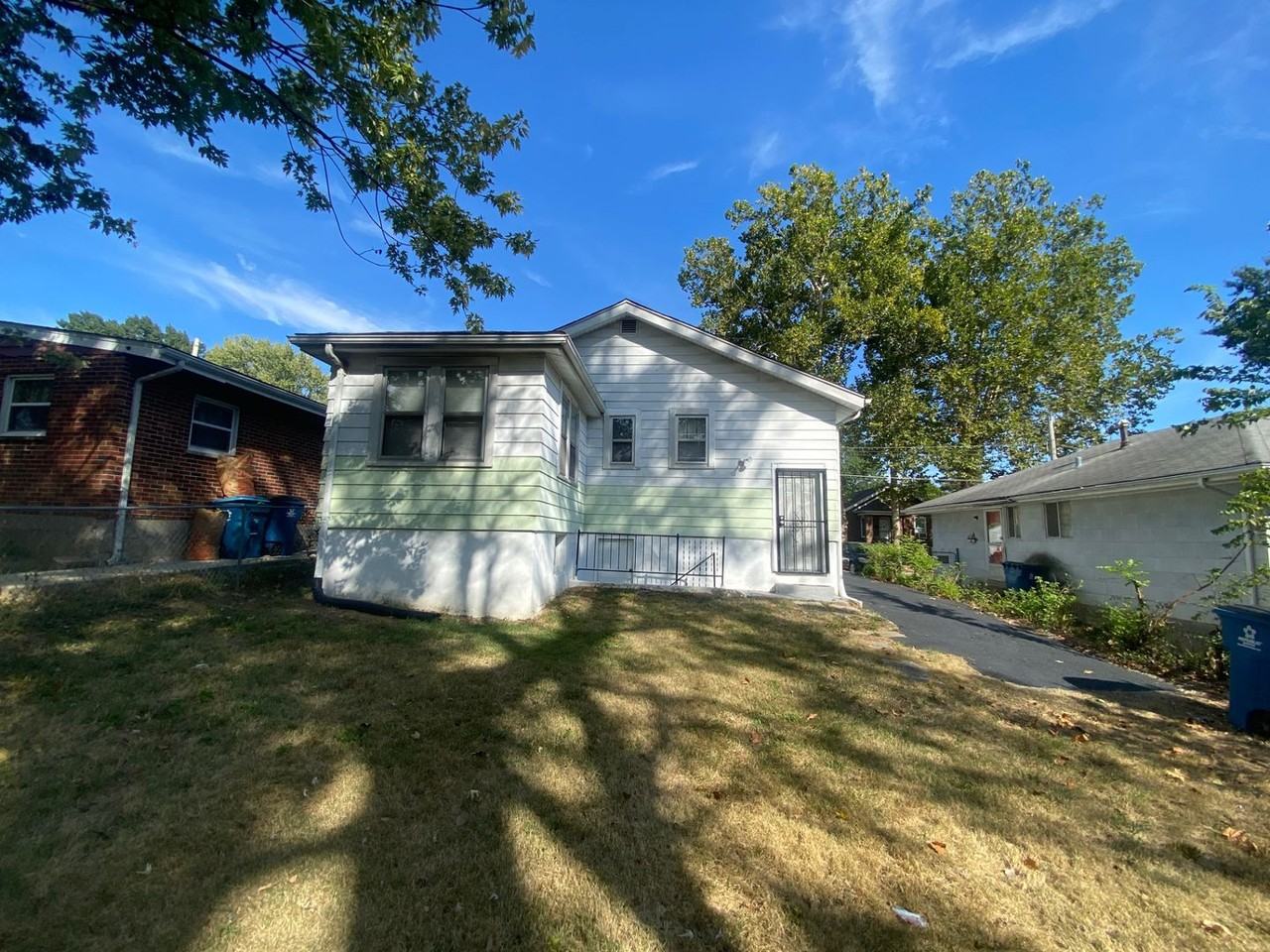 3113 Elsworth Pl - Photo 2 of 18