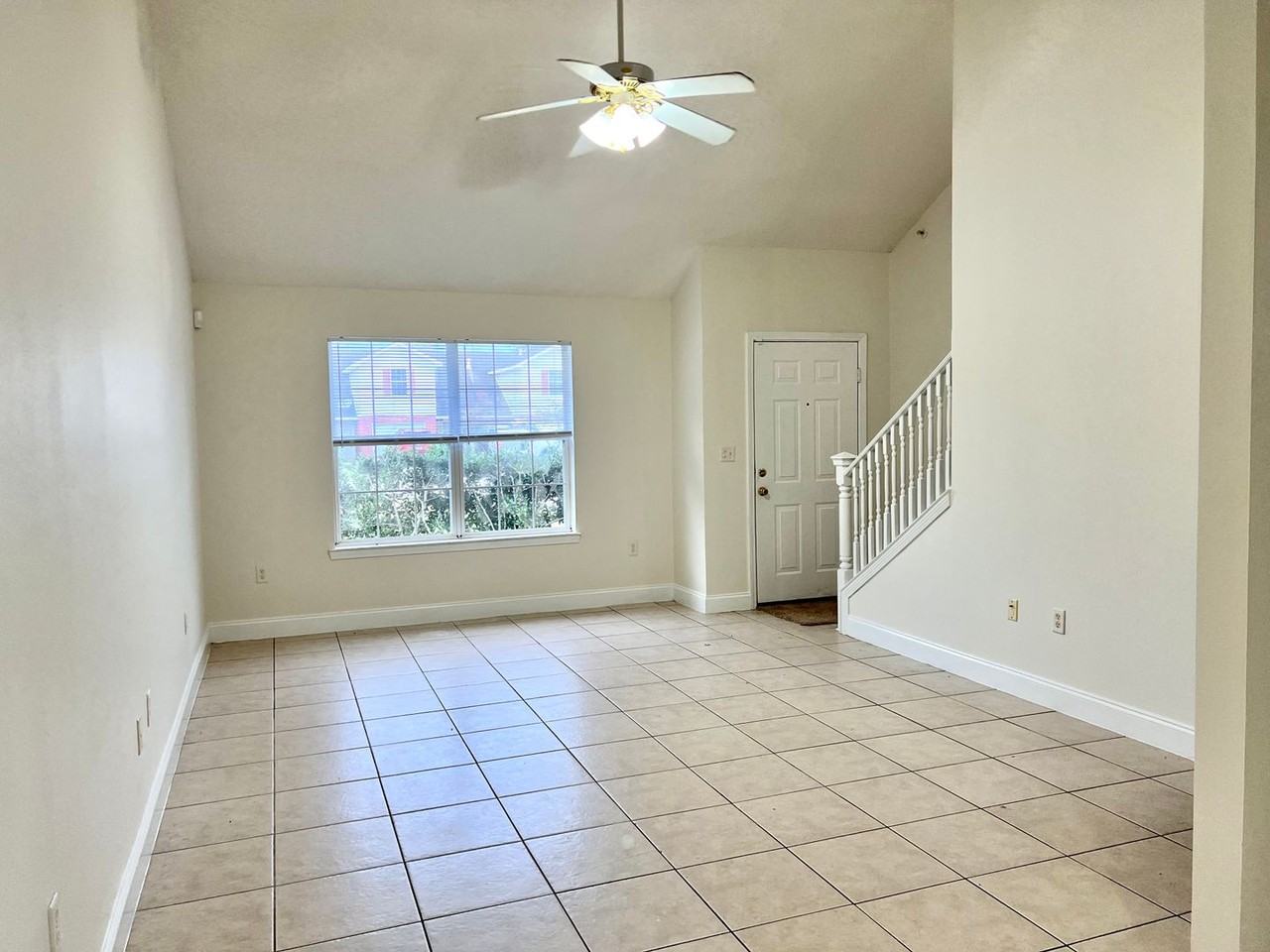 804 Valley Rd - Photo 2 of 25