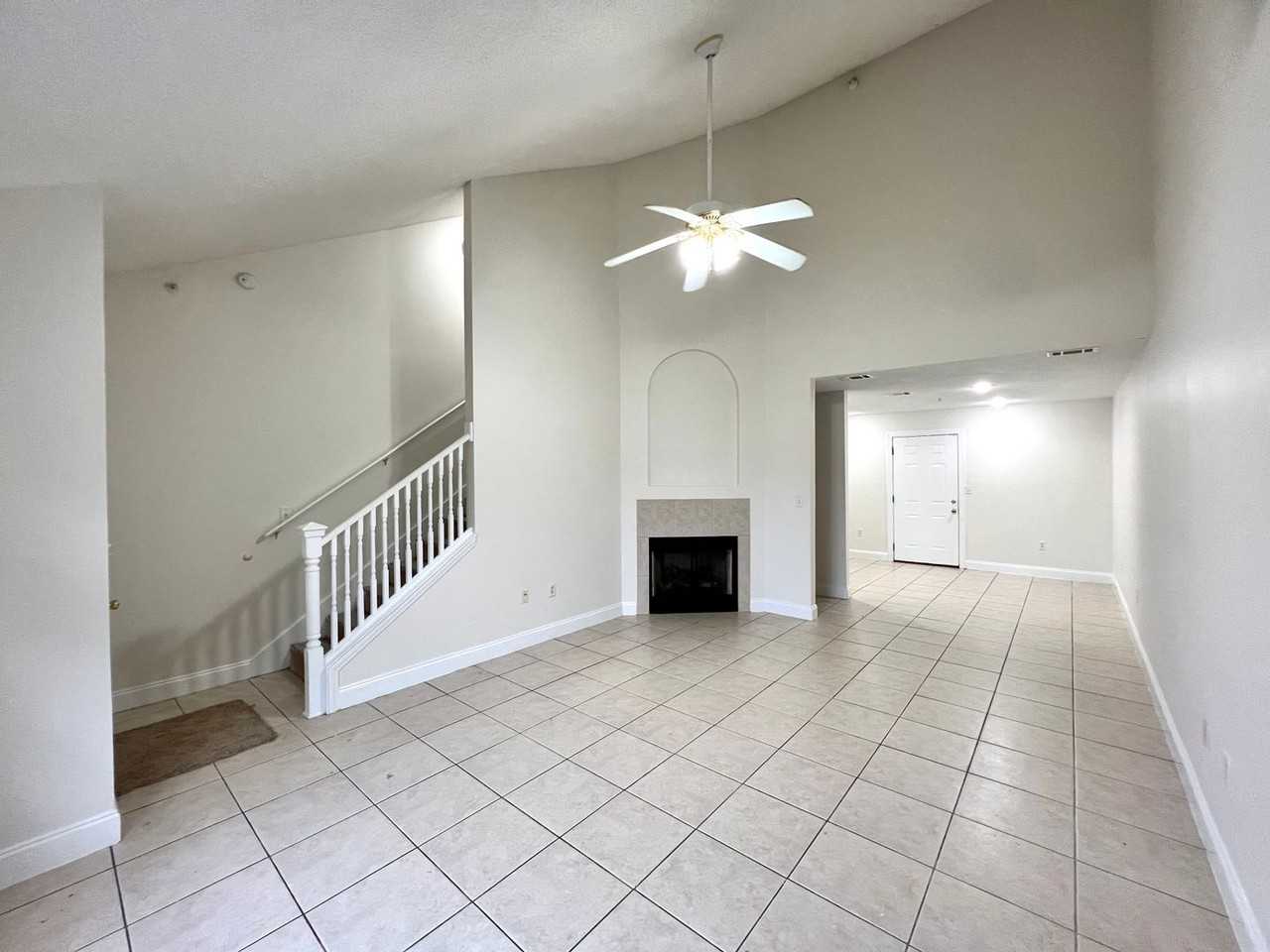 804 Valley Rd - Photo 3 of 25