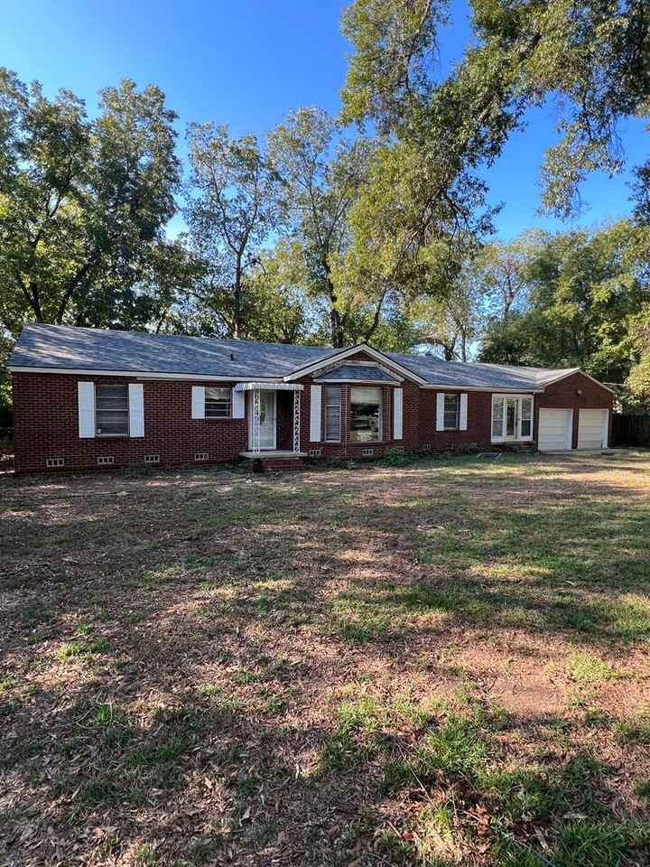 4517 Bullen St - Photo 2 of 15